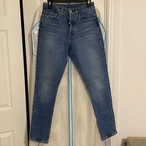 Levi’s skinny jeans